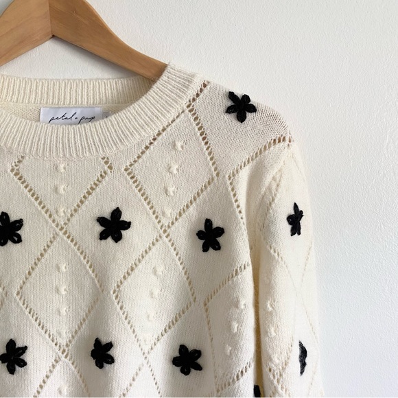 Petal & Pup Gracie Flower Texture Knit Sweater Ivory - Picture 3 of 5